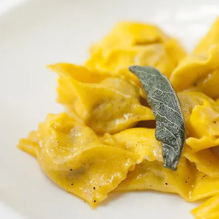 Semesterbostad Ristorante Del Monte