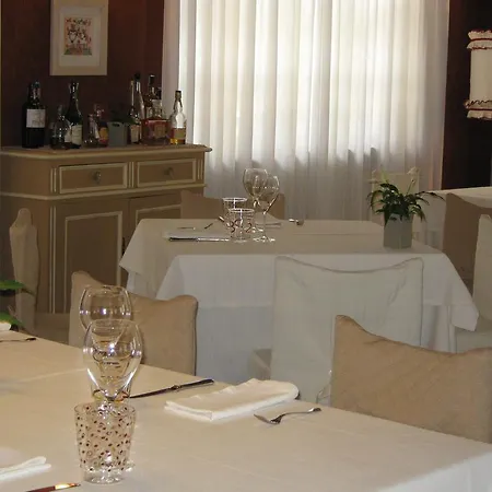 Semesterbostad Ristorante Del Monte